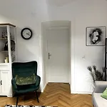 Gemuetliches Und Zentrales Nest Naehe Stadthalle