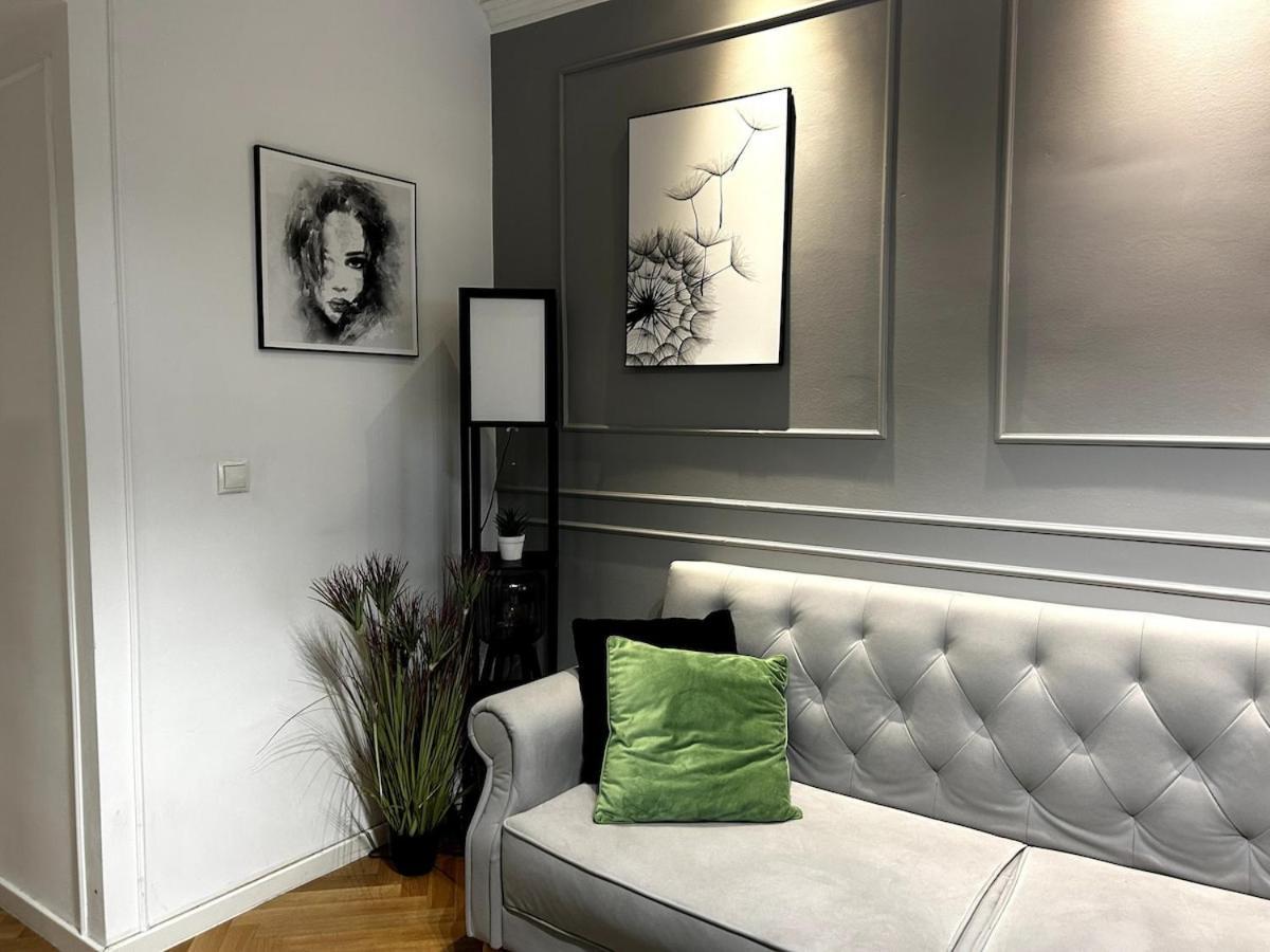 Gemuetliches Und Zentrales Nest Naehe Stadthalle Apartment