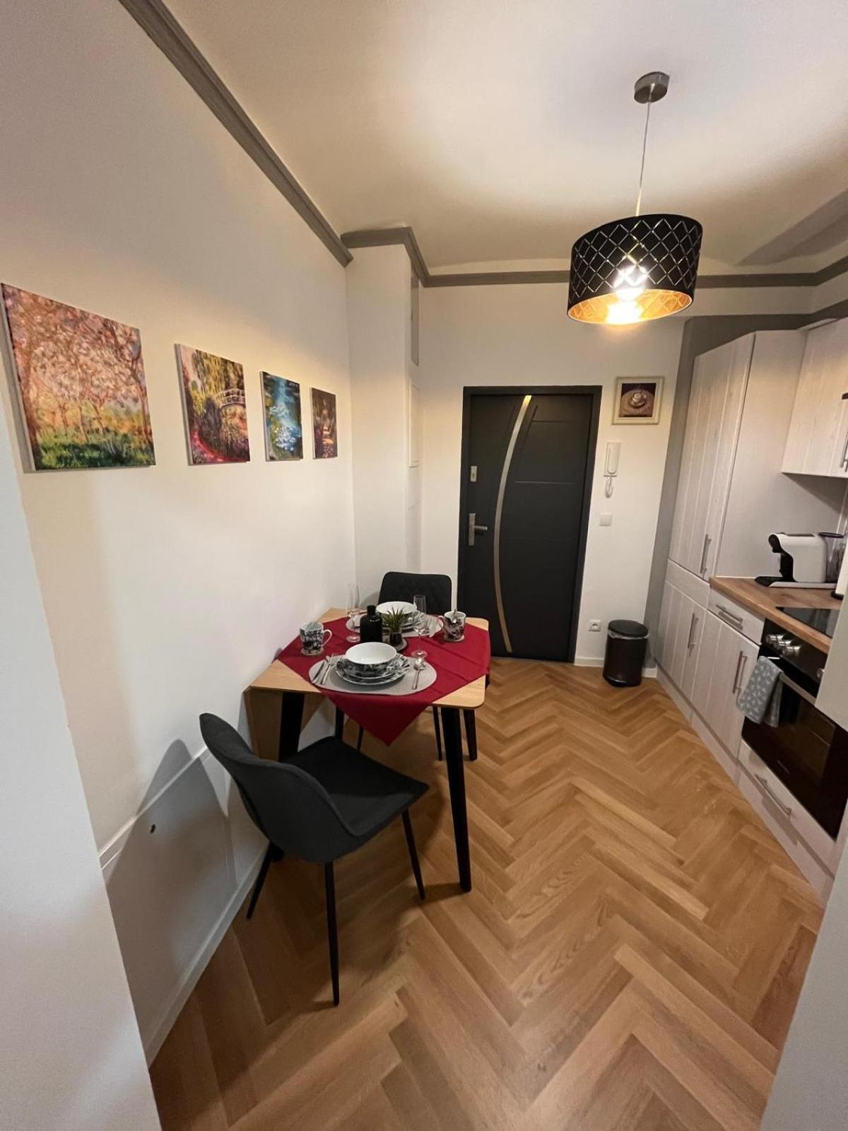 Apartment Gemuetliches Und Zentrales Nest Naehe Stadthalle Wien